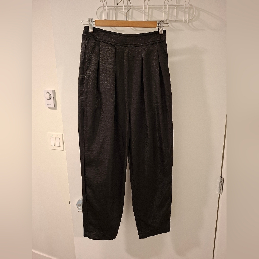 Urban Outfitters Women's Black Satin Barrel-leg Dress Pants (Size US 0)